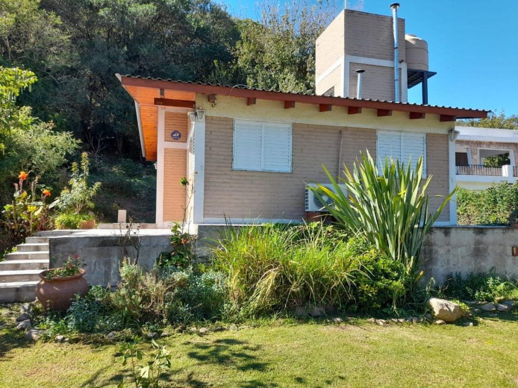 Venta de 3 Locales + Casa Ideal Inversion